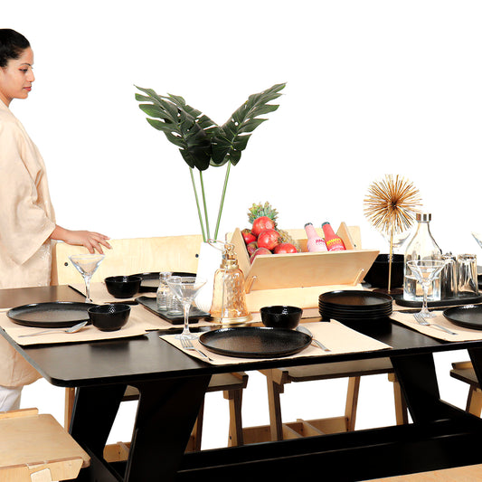 Tsuki – Dining Table