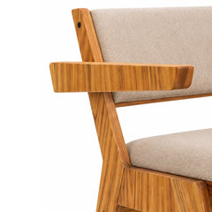 Ele Chair