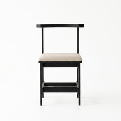 Japu - Six Seater Dining Table